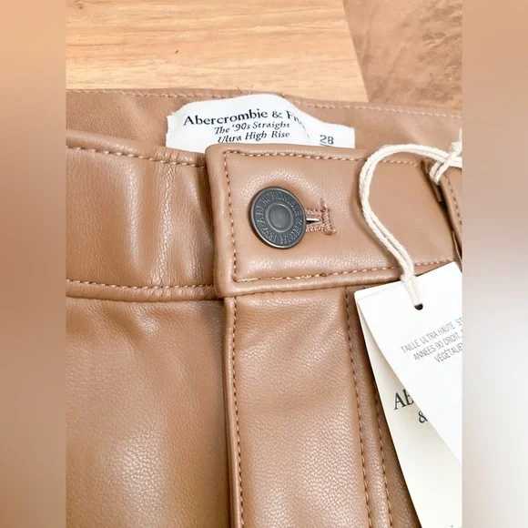 Abercrombie & Fitch 90’s Straight Ultra High Rise Tan Vegan Leather Pants 28 6S - Picture 8 of 10